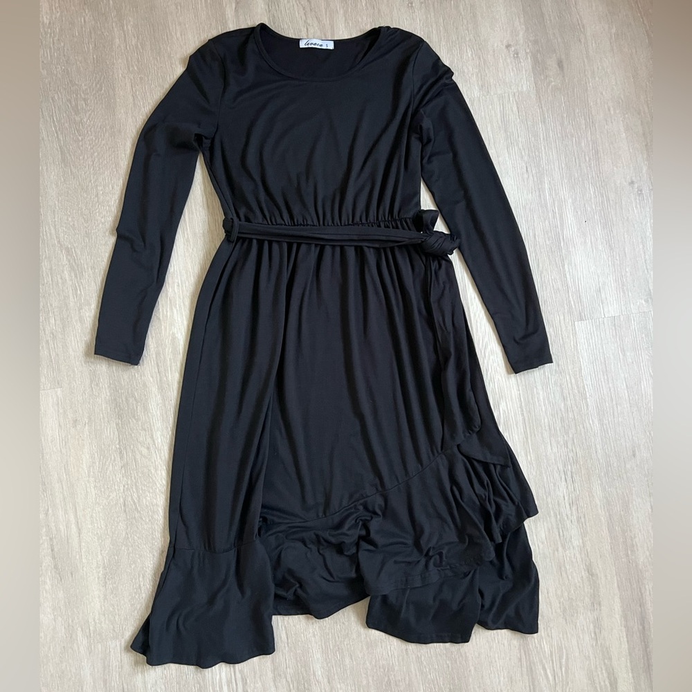 Black Long Sleeve Dress with Belt for travel and resort wear Small
